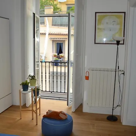 Casa Flora Al Corso Neapel